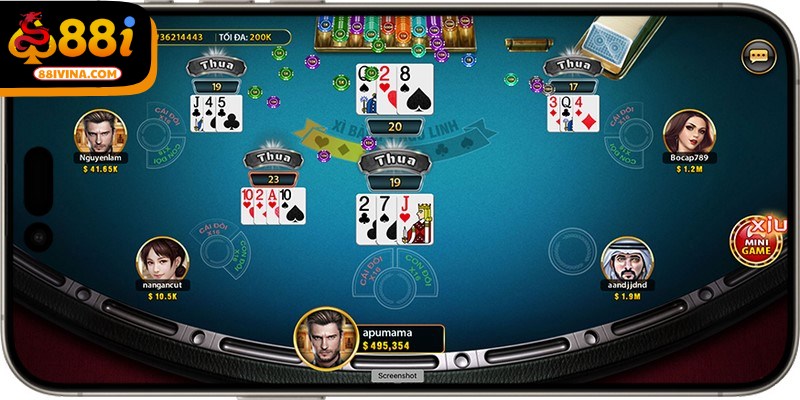 Cách chơi xì tố được bắt đầu khi mỗi người nhận 2 lá đầu tiên